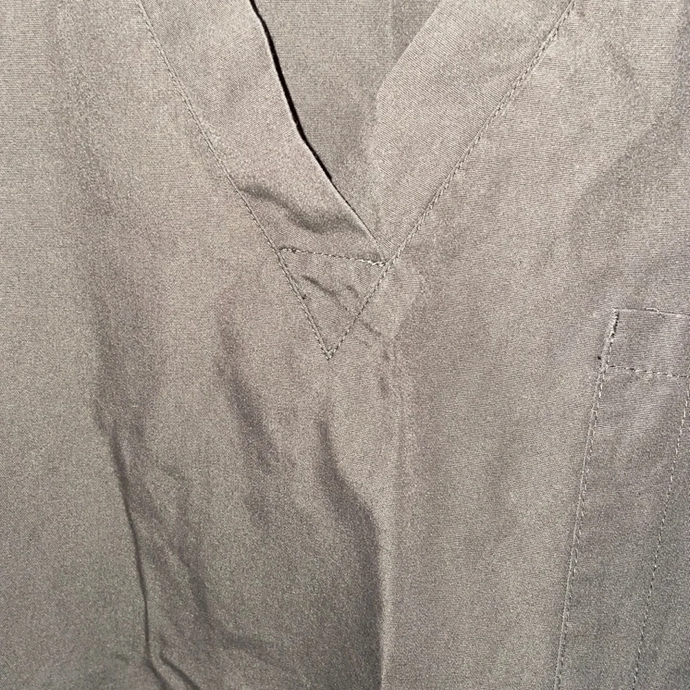 Scrub Top! - Picture 3 of 3